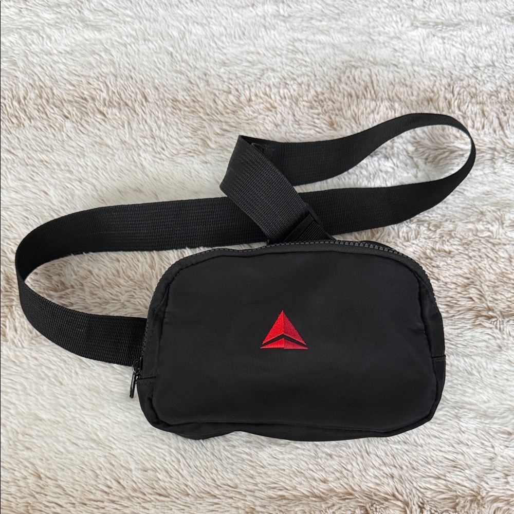 Delta Airlines Black Belt Bag
